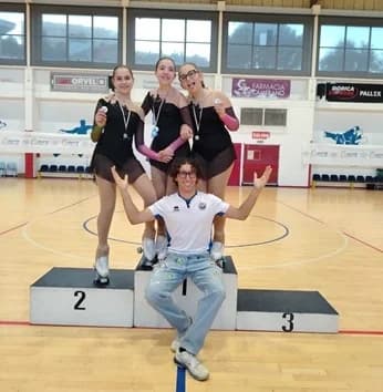 Pattinaggio Artistico: week end impegnativo tra stages e gare Federali e Aics per gli atleti della Diavoli Verde Rosa