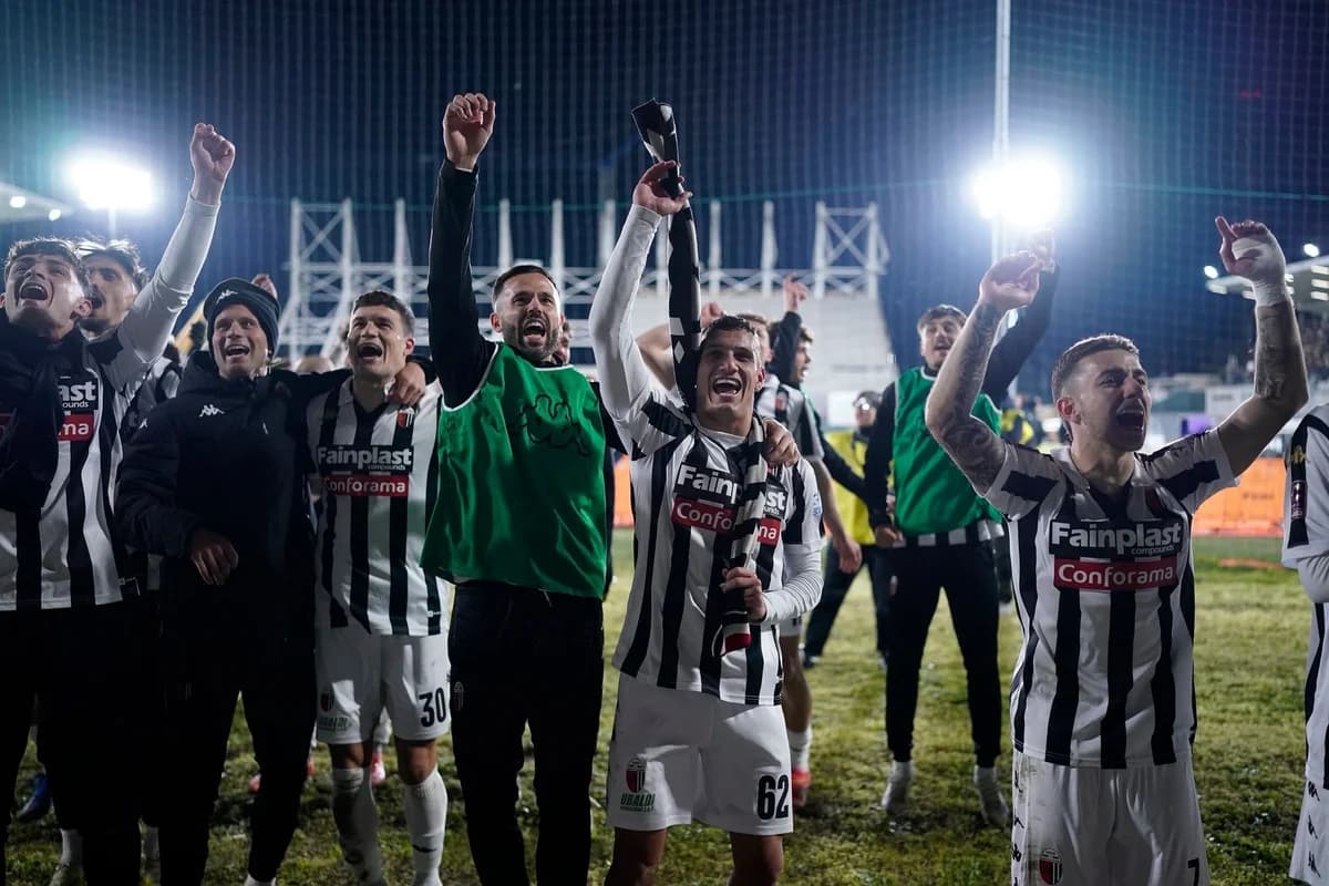 Ascoli Calcio - A ruba i biglietti per Forlì: intanto inibito il ds Patti