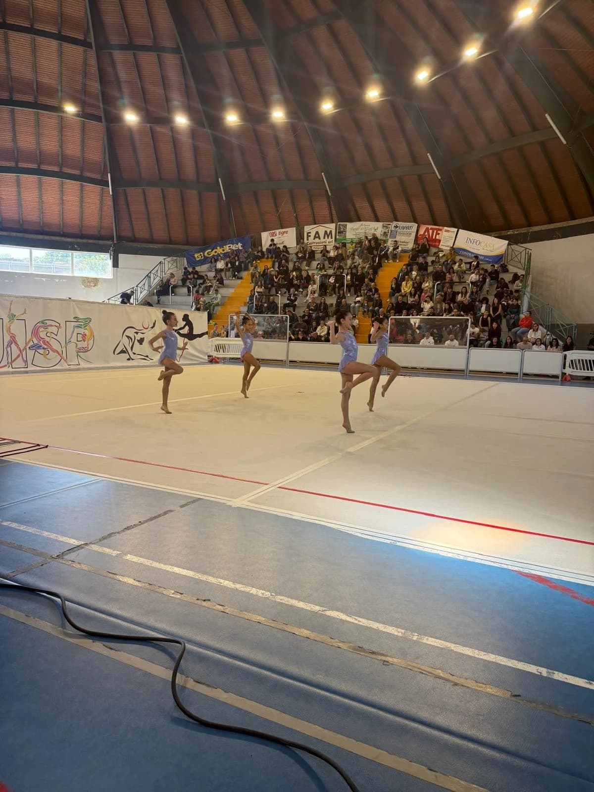 Incanto e Agilità al Palarozzi: Il Successo della Ginnastica Ritmica UISP