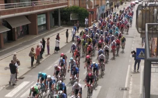 GIRO D’ITALIA 2025: LE MARCHE PROTAGONISTE CON EMOZIONANTI TAPPE NEL CUORE DELL’APPENNINO