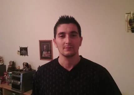 Ascoli Piceno - Grave lutto, muore a 47 anni Mauro Viviani: giovane papà stroncato dalla malattia