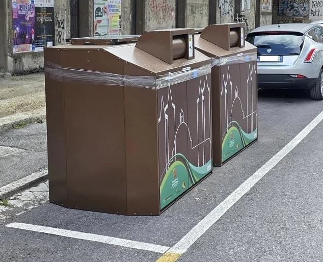 Ascoli Piceno - Nuova raccolta differenziata, è polemica sulla disposizione dei cassonetti