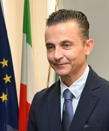 FEDRIGONI: AVANTI CON RICOLLOCAZIONI, INVESTIMENTI E RILANCIO PRODUTTIVO. CONSOLI: “UN LAVORO DI SQUADRA CHE ORA DEVE TRADURSI IN RISULTATI CONCRETI”
